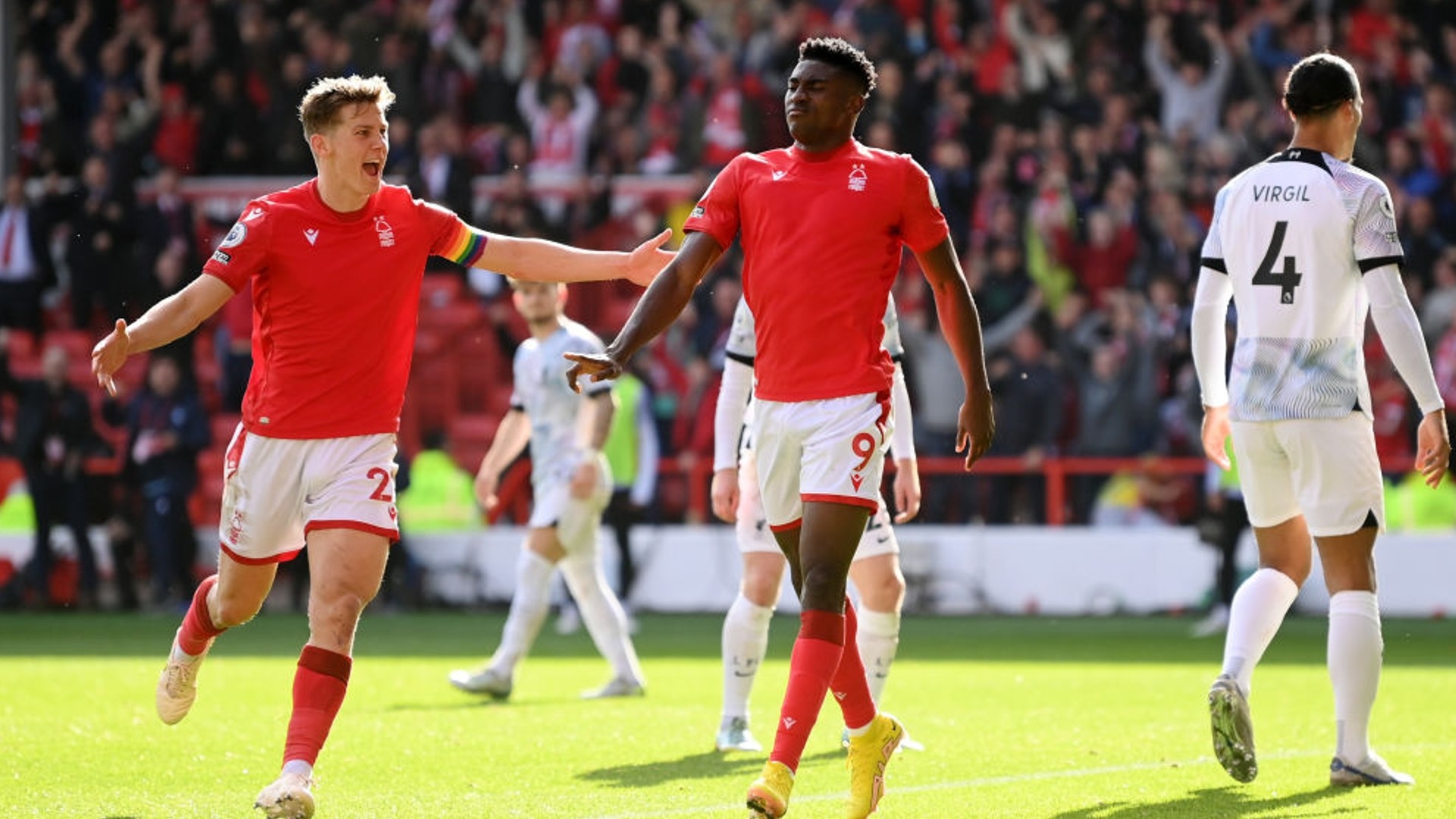 不屈不挠 不屈不挠