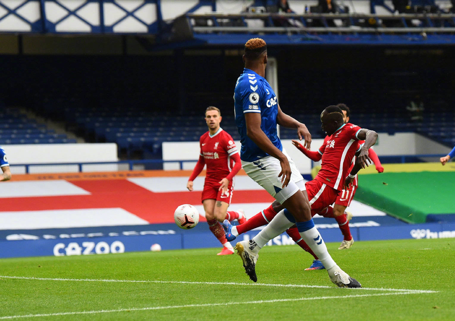 以人民为中 以人民为中